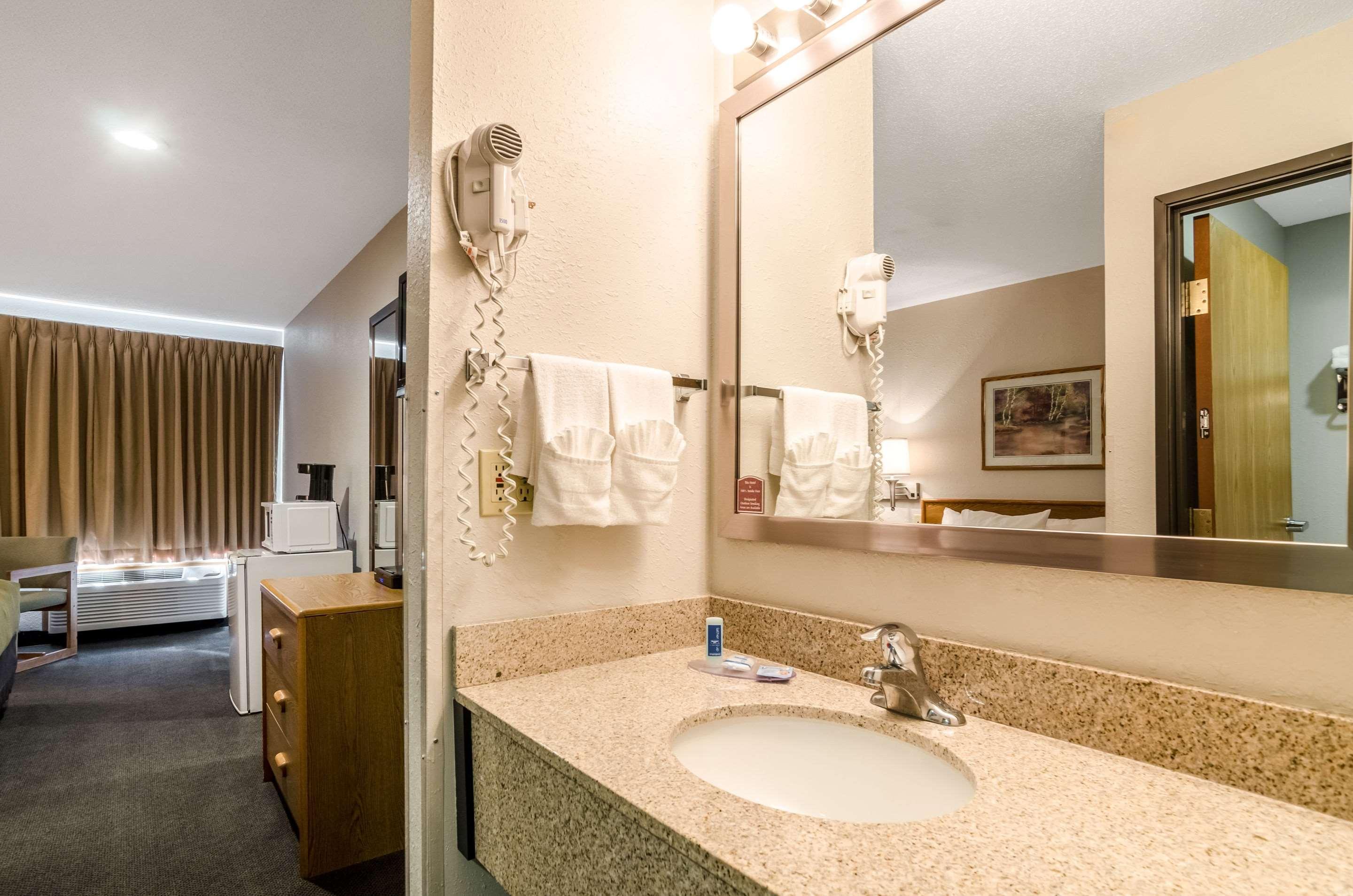 Rodeway Inn Ainsworth Kültér fotó