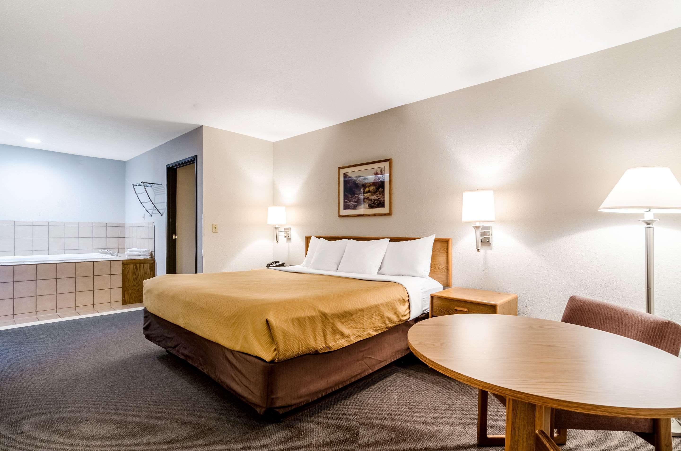 Rodeway Inn Ainsworth Kültér fotó