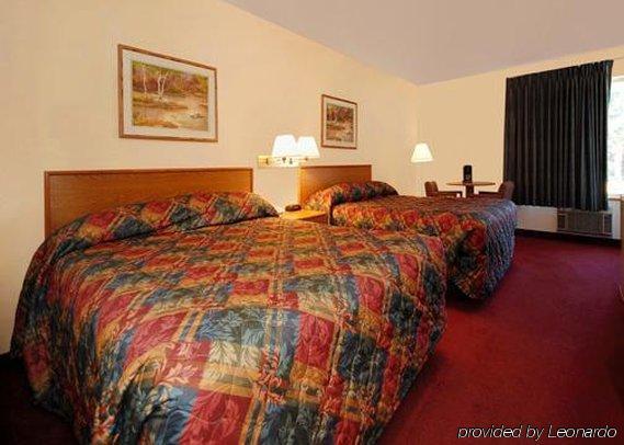 Rodeway Inn Ainsworth Szoba fotó